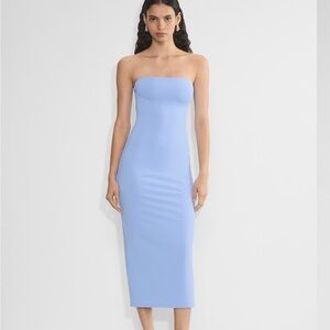 Aritzia contour dress